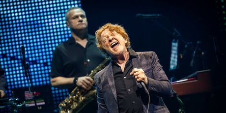 Mick Hucknall - 10
