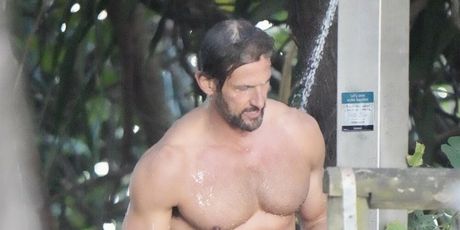 Tim Robards - 7