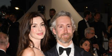 Anne Hathaway i Adam Shulman - 4