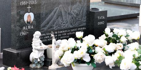 Grob Dolores Lambaše - 1