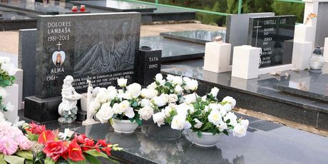 Grob Dolores Lambaše - 2