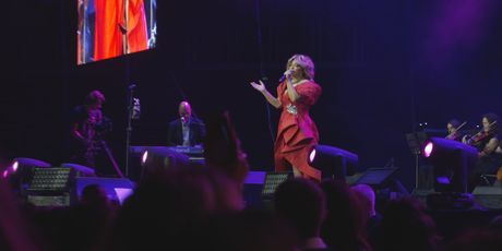 In Magazin: Neda Ukraden - 3