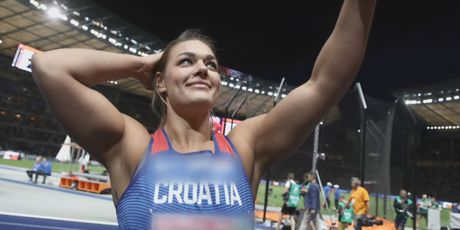 In Magazin: Sandra Elkasević - 2