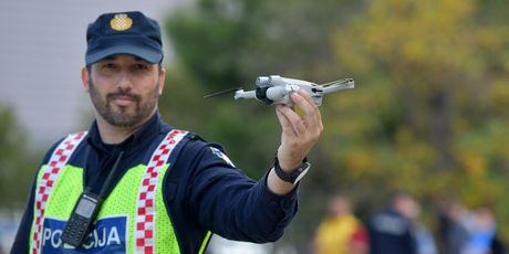 Šibenska policija dronovima nadzire promet - 2