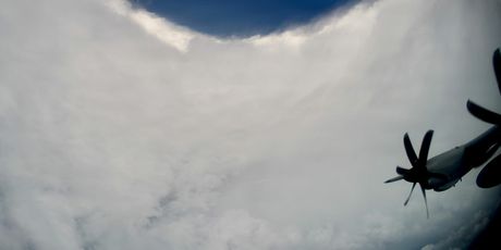 Središte uragana Melissa - 9