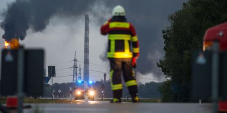 Požar u rafineriji u Njemačkoj 4 (Foto: AFP)