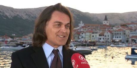 Marko Balen razgovara s načelnikom Općine Baška Tonijem Juranićem (Foto: Dnevnik.hr) - 3