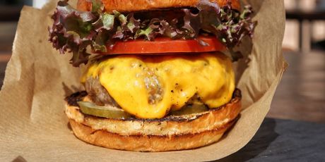 Sočni burger