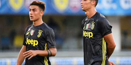 Paulo Dybala i Cristiano Ronaldo (Foto: AFP)