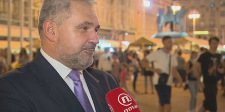Domagoj Mikić razgovara s predsjednikom Hrvatske udruge poslodavaca Davorom Majetićem (Video: Dnevnik.hr) - 3