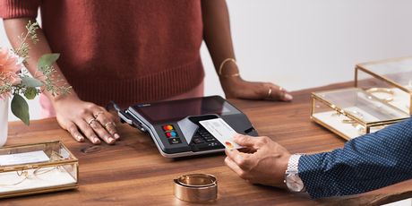 Beskontaktno plaćanje (Foto: Mastercard)