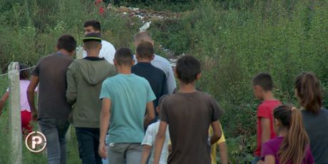 Put do ilegalnog odlagališta u blizini romskog sela (Foto: Dnevnik.hr) - 1
