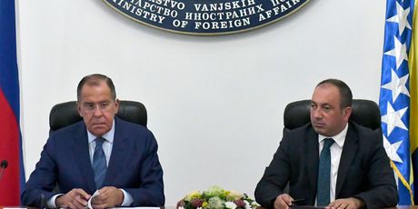 Sergej Lavrov, ruski ministar vanjskih poslova, i Igor Crnadak, ministar vanjskih poslova BiH (Foto: AFP) - 1
