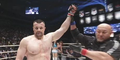 Cro Cop pobijedio (Screenshot)