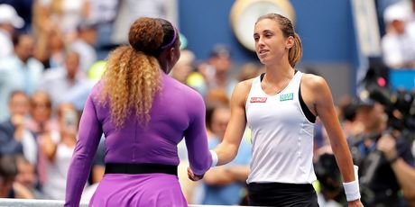 Petra Martić i Serena Williams (Foto: AFP)