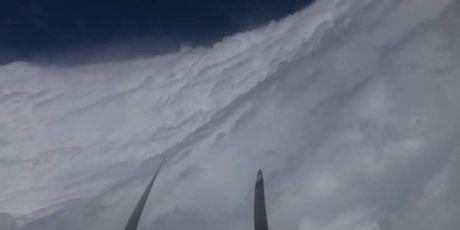 Pilot u središtu uragana (Screenshot: Twitter/NOAA)1