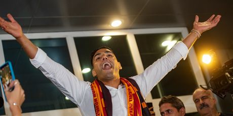 Radamel Falcao stiže u Istanbul (Foto: AFP)