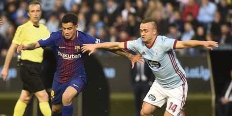 Coutinho i Lobotka (Foto: AFP)