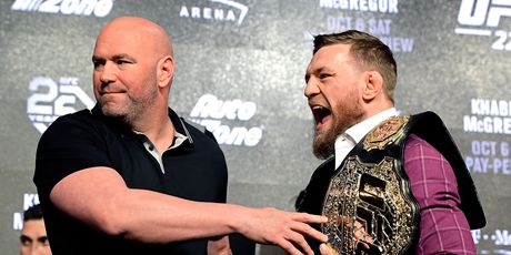 Dana White i Conor McGregor (Foto: AFP)