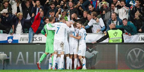 Slavlje Slovenaca (Foto: AFP)