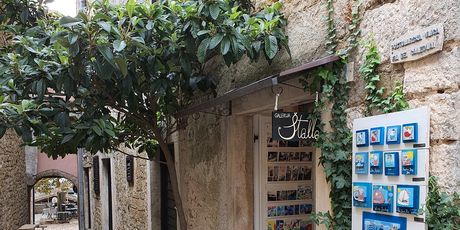 Galerija Štalla, Grožnjan (fotografirano sa Samsung Galaxy Note10+)