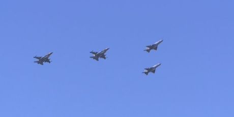 Avioni u formaciji (Foto: Dnevnik.hr)