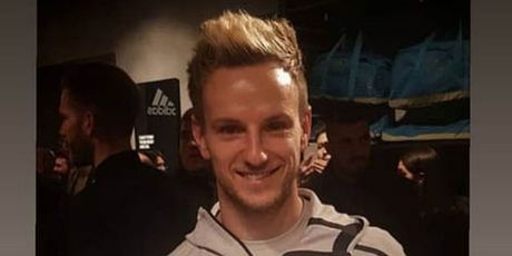 Rakitićeva objava na storyju (Instagram)