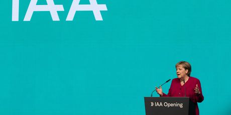 Govor Angele Merkel na otvaranju frankfurtskog auto showa (Foto: AFP)