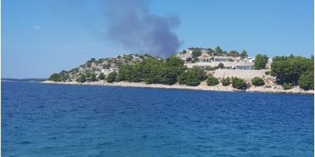Požar kod Biograda na Moru (Foto: Dnevnik.hr)2