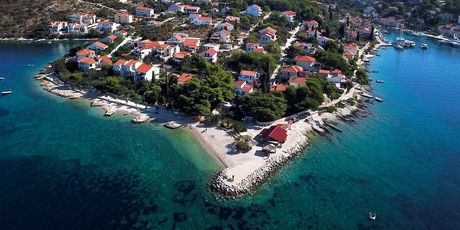 Maslinica, Šolta