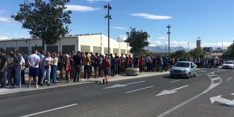 Redovi za kupnju ulaznice za Hrvatska - Mađarska (Foto: GOL.hr)