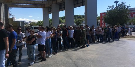 Redovi za kupnju ulaznice za Hrvatska - Mađarska (Foto: GOL.hr)