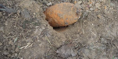 U koritu rijeke Plitvice pronađena 80 kg stara avionska bomba (Foto: PU varaždinska)