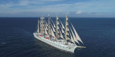 Flying Clipper - 9