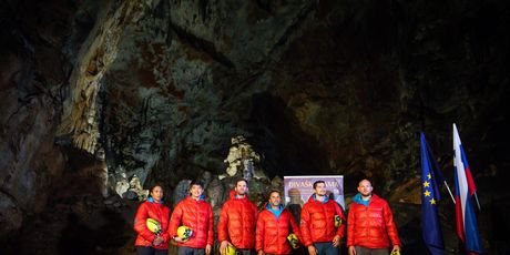 Šestero astronauta u Škocjanskim jamama u Sloveniji (Foto: AFP)