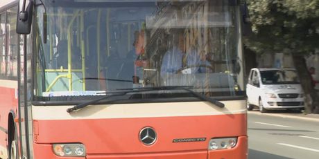 Autobus u vožnji (Foto: Dnevnik.hr)