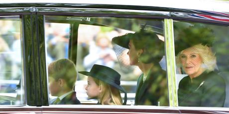 Kate Middleton, princeza Charlotte i princ George, Camilla Parker Bowles
