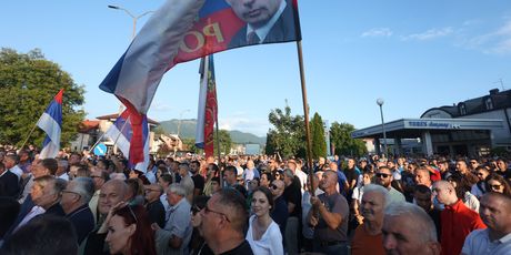 Prosvjed podrške Miloradu Dodiku - 4