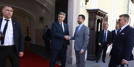 Susret premijera Plenkovića i Jakova Milatovica, crnogorskog predsjednika - 3