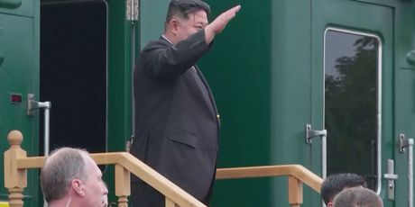 Odlazak Kim Jong Una iz Rusije - 1