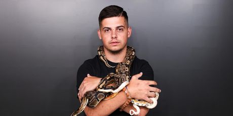 Matej Tolić sa zmijama - 3