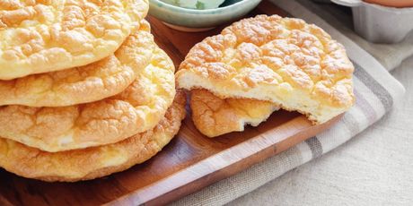 Cloud bread