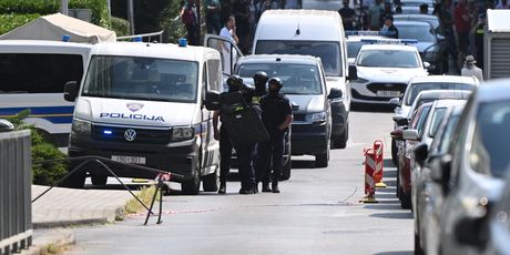 Naoružani muškarac upao u KBC Rebro, u bolnicu stigla interventna policija