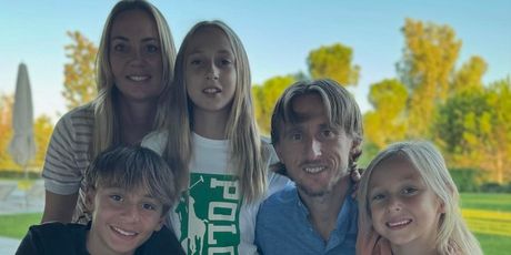 Luka Modrić s obitelji - 2