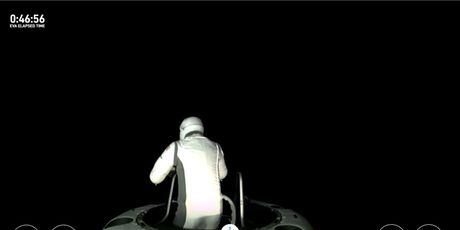 Prva svemirska šetnja civila - 1