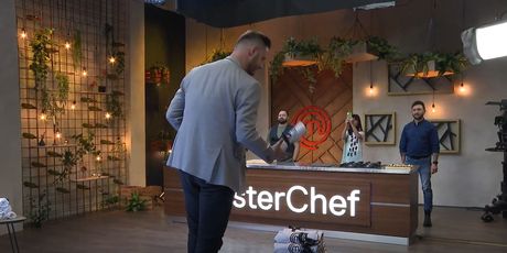 In Magazin: Masterchef - 1