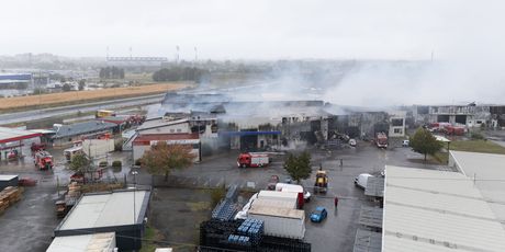 Veliki požar u Osijeku kod južne obilaznice - 19