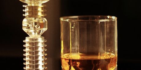 Lijevak PouraVida se može koristiti za bilo koju vrstu alkoholnih pića