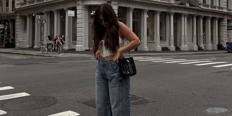 Outfit s trapericama
