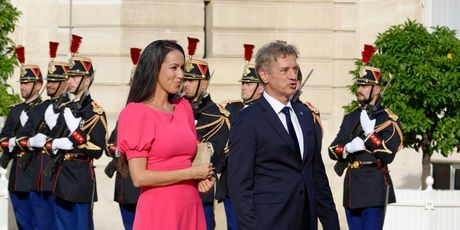 Robert Golobi, Tina Gaber